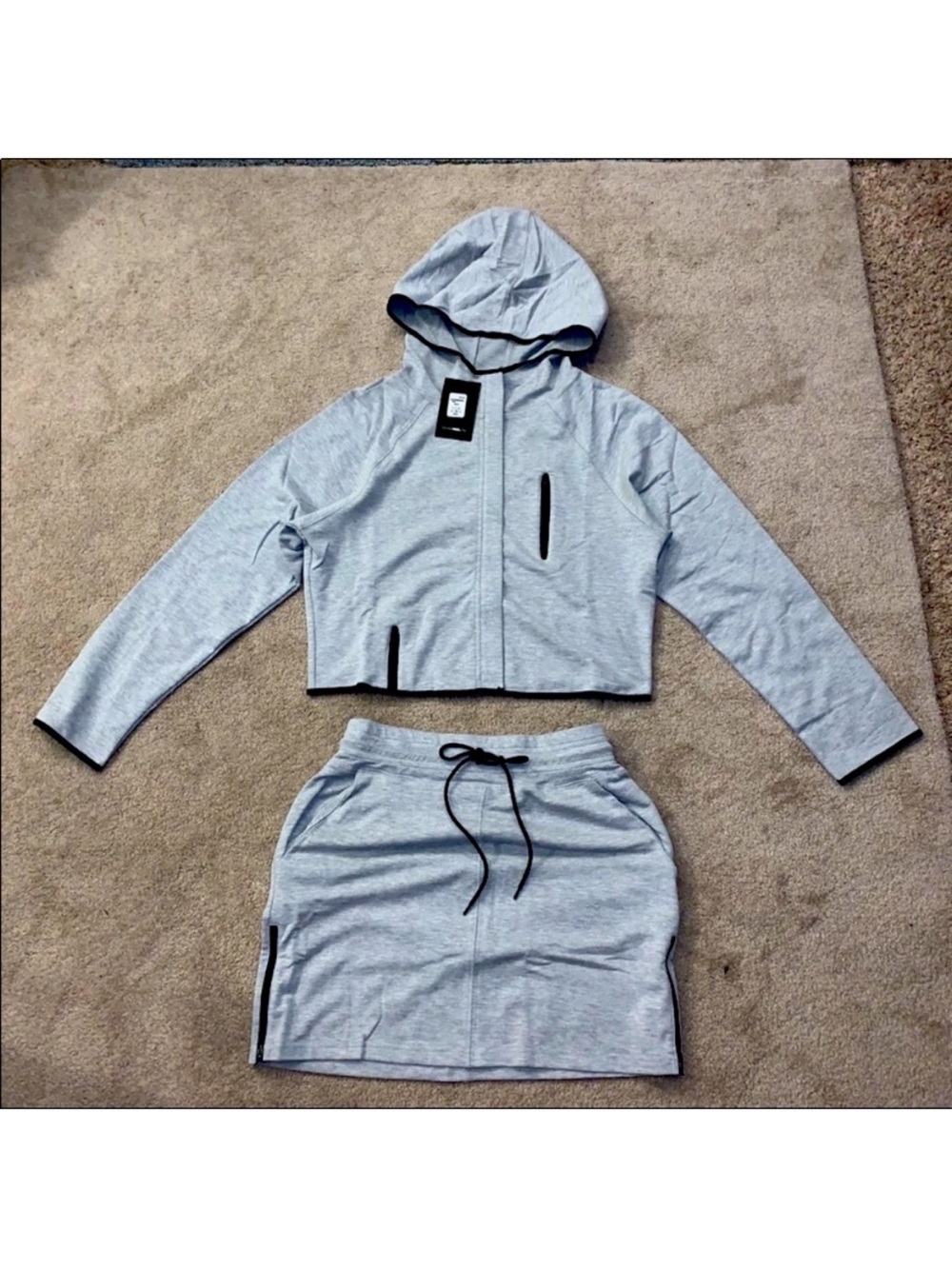 🏷️NWT~FN 2 Piece Skirt Set